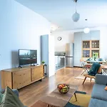 Excel London - 2 Bedroom Apartment - Sleep 4