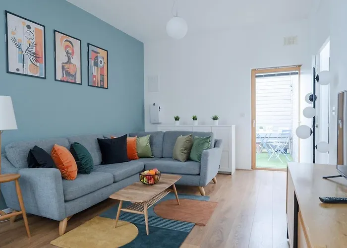 Excel London - 2 Bedroom Apartment - Sleep 4