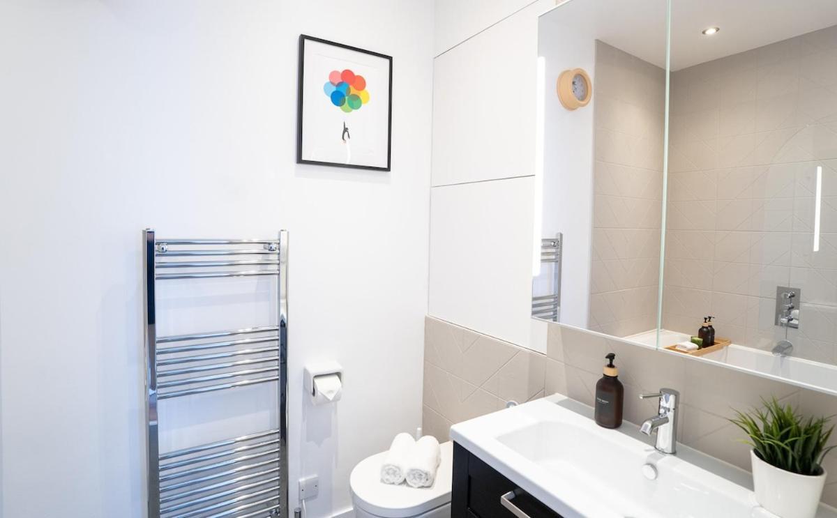 Excel - 2 Bedroom - Sleep 4 Appartamento Londra
